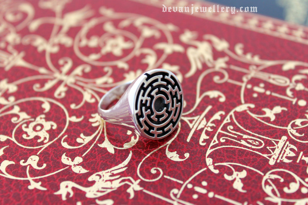 Devan Jewellery - Labyrinth Ring